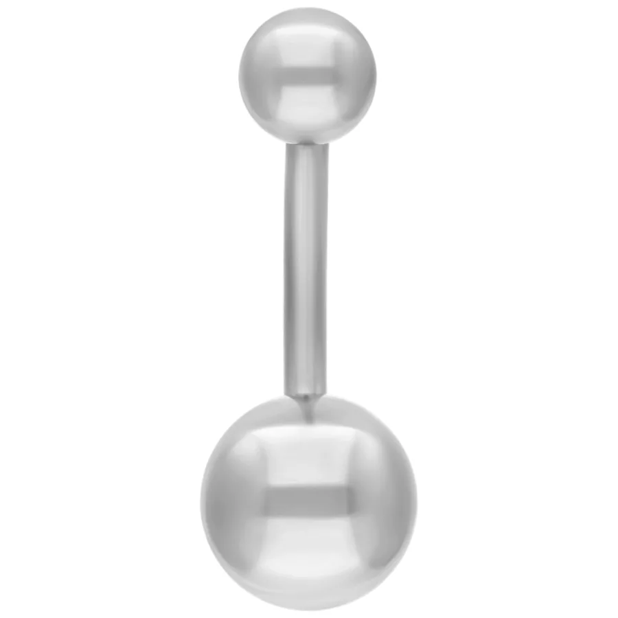 Silbernes Bauchnabelpiercing aus Chirurgenstahl auf weißem Hintergrund