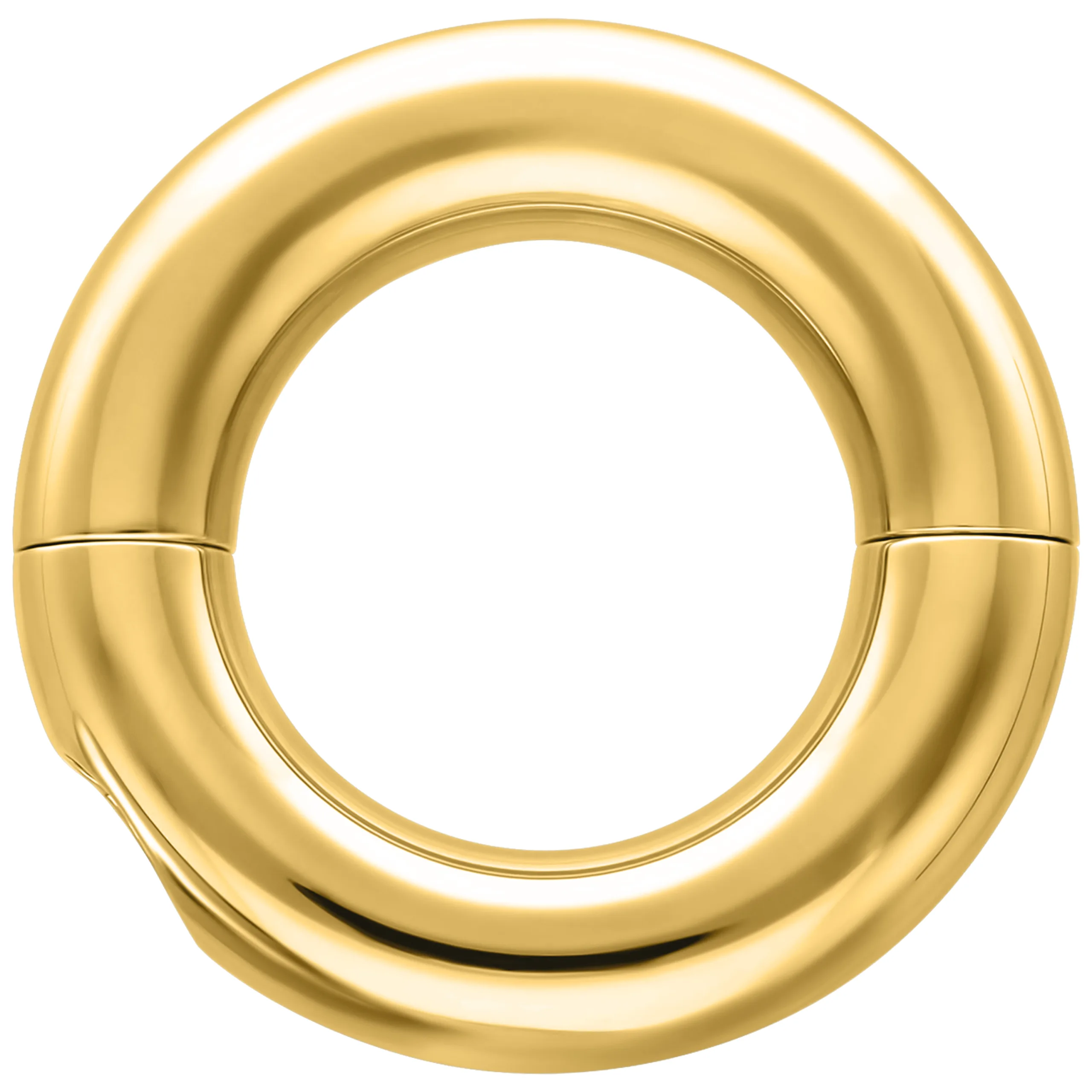 Goldener Tribal Dream Ring aus Stahl Runder, goldener Tribal Dream Ring aus Chirurgenstahl auf weißem Hintergrund