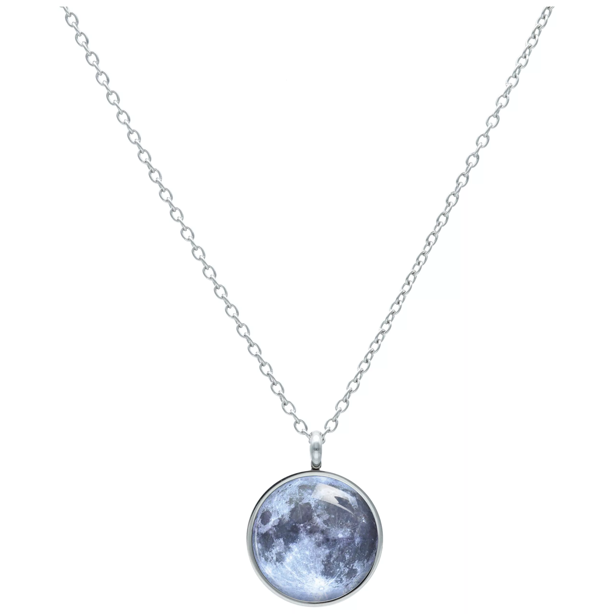 Moon Kette aus Chirurgenstahl, silber Silberne Kette mit Mondanhänger auf weißem Hintergrund