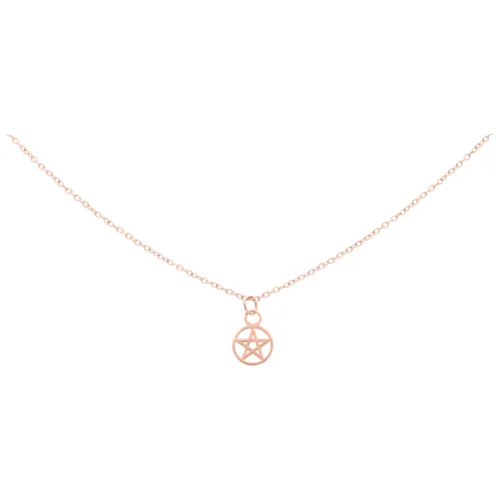Elegante Kette in Roségold mit kleinem Pentagramm-Anhänger auf weißem Hintergrund