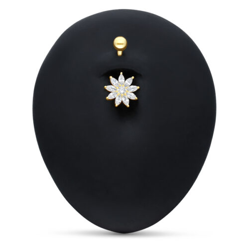 Bauchnabelpiercing aus 18k Gold mit klarer Kristallblume auf schwarzem Hintergrund