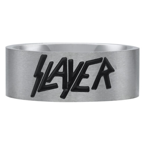 Silberner Ring mit schwarzem Slayer Logo auf weißem Hintergrund