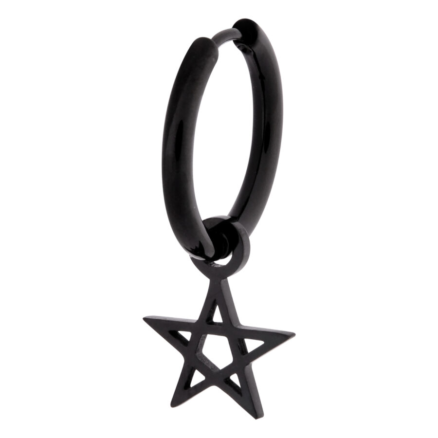 Schwarzer Ohrring mit Pentagramm-Anhänger auf weißem Hintergrund