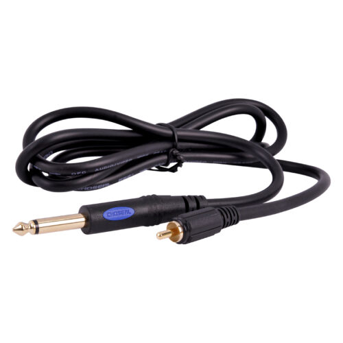 Schwarzes Clip Cord mit RCA-Stecker, auf weißem Hintergrund
