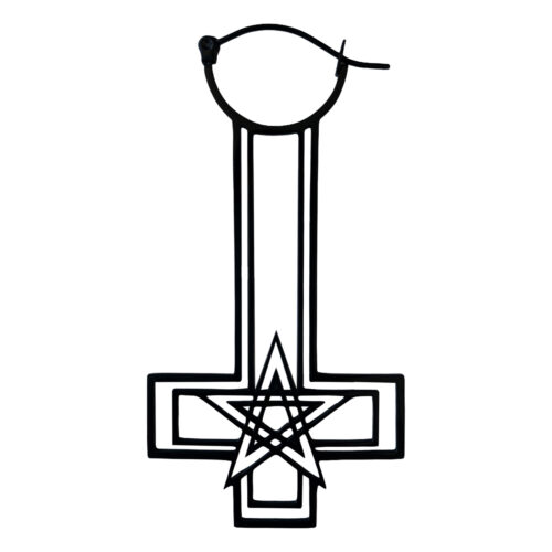 Schwarze Ohrringe in Form eines Kreuzes mit Pentagramm auf weißem Hintergrund