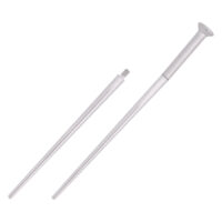 Titan Einführungsstift für Piercings, Silber Silberner Titan Einführungsstift für Piercings auf weißem Hintergrund
