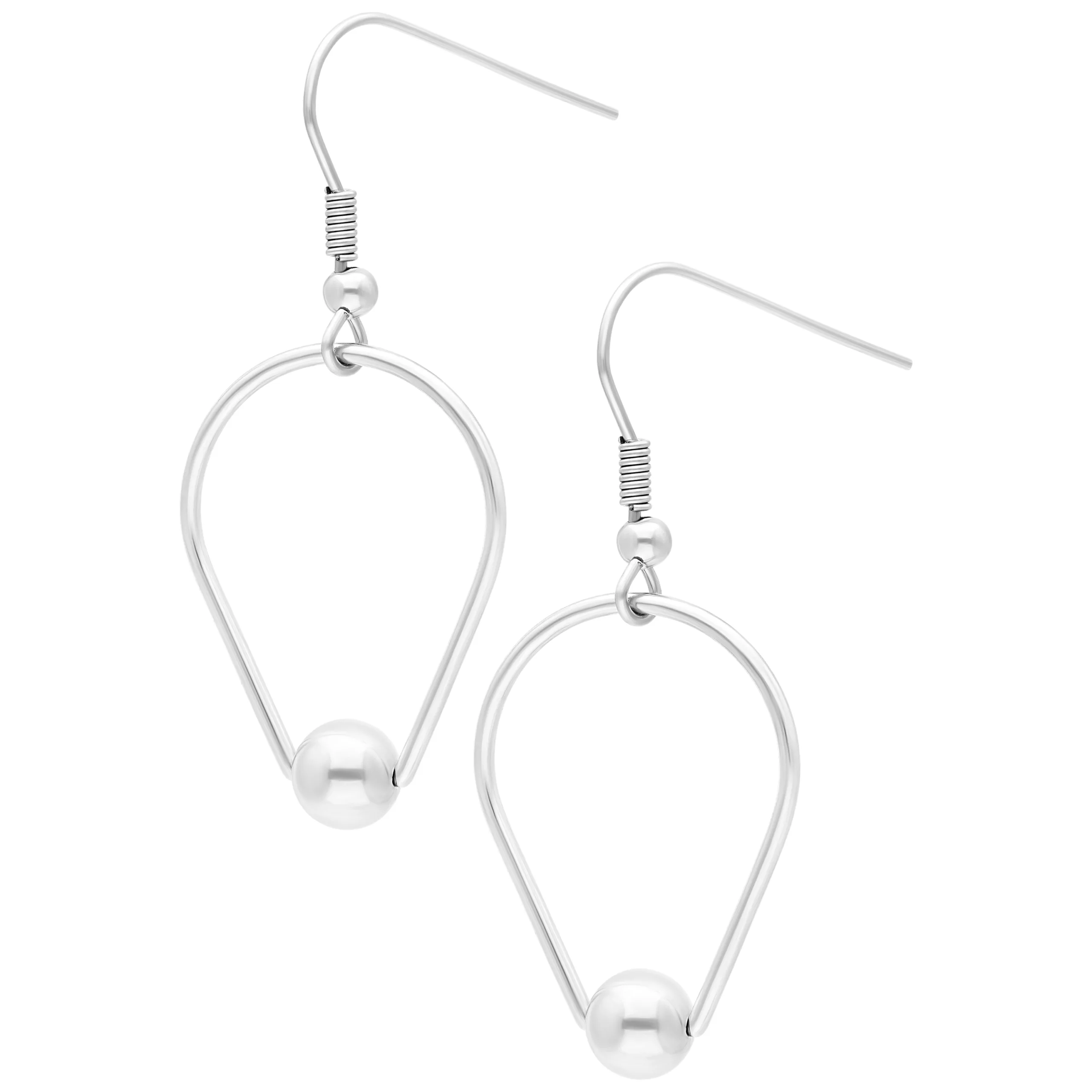 Silberne Teardrop-Ring Ohrringe aus Chirurgenstahl Zwei silberne Teardrop-Ring Ohrringe aus Chirurgenstahl auf weißem Hintergrund