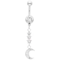 Silbernes Bananabell mit Mond und Sternen Bauchnabelpiercing mit silbernem Mondanhänger und Sternen auf weißem Hintergrund