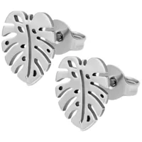 Monstera Ohrstecker Silber aus Chirurgenstahl Silberne Monstera Ohrstecker aus Chirurgenstahl auf weißem Hintergrund