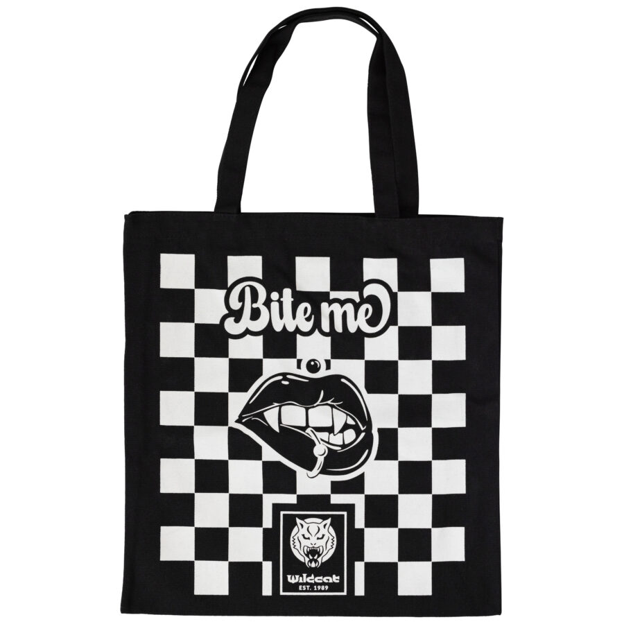 Schwarze Baumwolltasche mit weißem Schachbrettmuster und 'Bite Me' Schriftzug