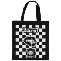 Schwarze Wildcat Baumwolltasche mit Print Schwarze Baumwolltasche mit weißem Schachbrettmuster und 'Bite Me' Schriftzug