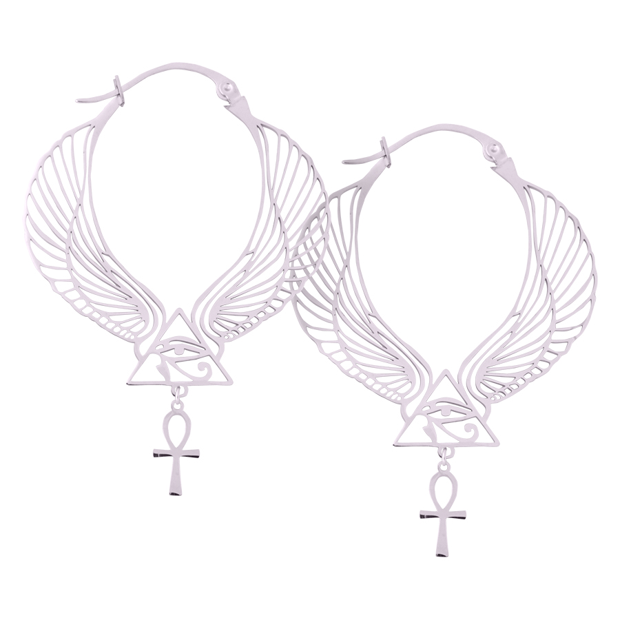 Silberne Ohrringe in Form von Cleopatra Hoops mit Flügeln und Ankh-Symbol auf weißem Hintergrund