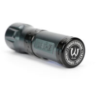 Ava Wireless Pen Machine Grau 38 mm Griff Graue kabellose Tätowiermaschine mit 38 mm Griff auf weißem Hintergrund