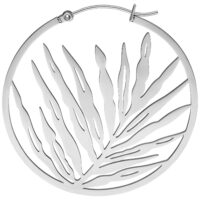 Noble Leaf Hoops aus Edelstahl, Silber Silberne Ohrringe in Blattform auf weißem Hintergrund