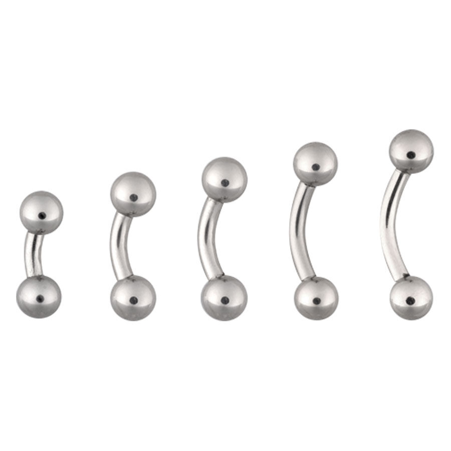Silbernes Basic Bananabell Piercing Set Fünf silberne Bananabell Piercings aus Chirurgenstahl auf weißem Hintergrund