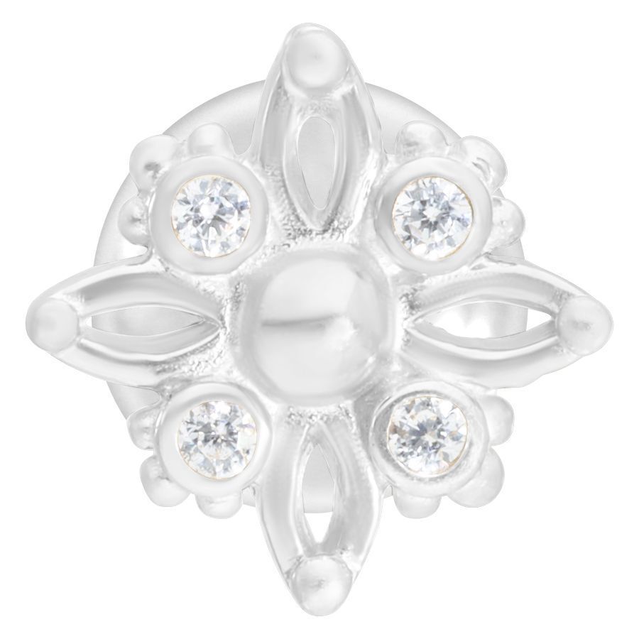 Silberfarbenes Polar Star Push-Fit Labret Silbernes Labret mit kristallklaren Steinen auf weißem Hintergrund