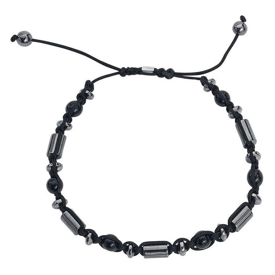 Schwarzes Armband aus Nylon mit Steinelementen auf weißem Hintergrund