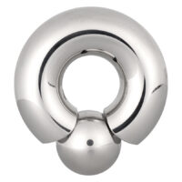 Silberner Monster Screw In Ring aus Chirurgenstahl mit Kugelverschluss auf weißem Hintergrund