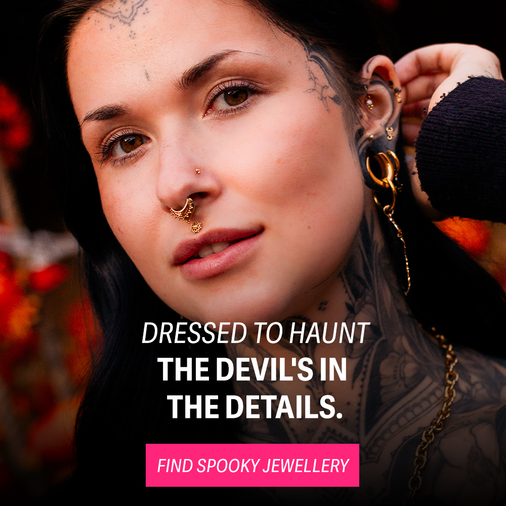 BB_Desk_Halloweeninc_en